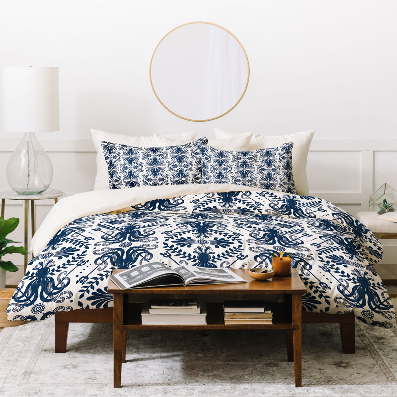 Eclectic Polyester Duvet Cover, Queen Duvet Cover + 2 Standard Shams