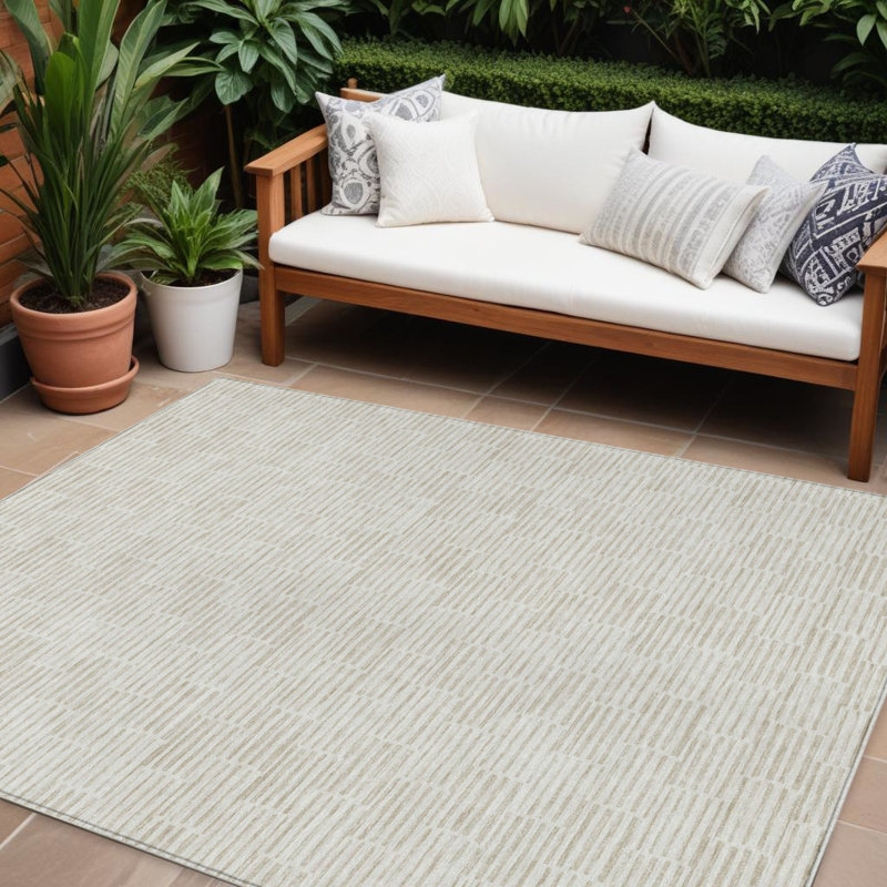 Tapis intérieur / extérieur lavable ivoire et beige HomeRoots 9 pi x 12 pi