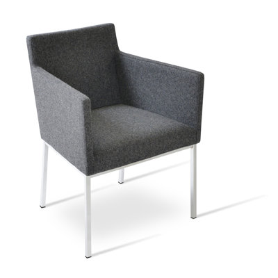 Vogue 26" W Armchair