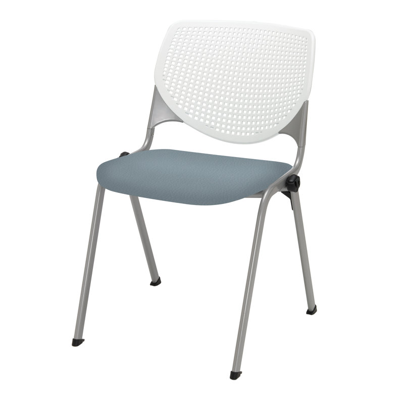 Chaise empilable poly Kool, Williamsburg, Non
