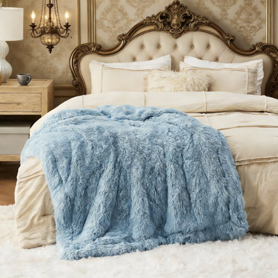 Light Blue Faux Fur Sherpa King Blanket, Thick Soft 108X90 For Bed