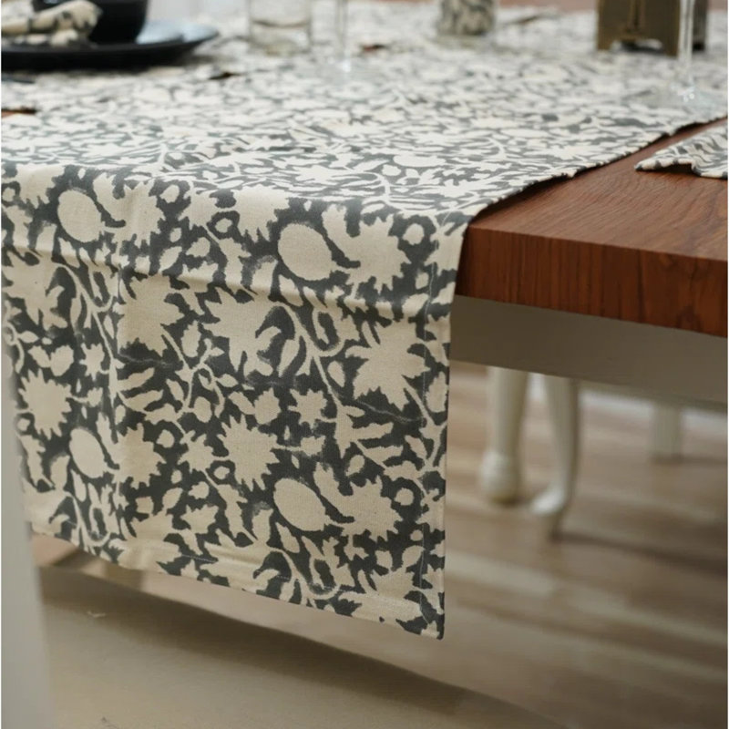 Chemin de table Red Barrel Studio® 16X90 Home, luxueux décor de table, Manikarnika, gris, Rectangle 9 po