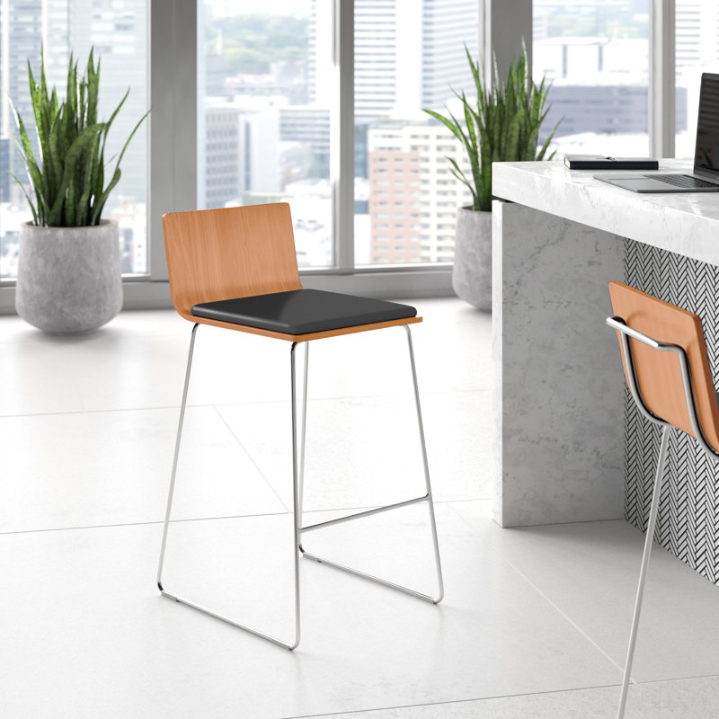 Tabouret de bar et de comptoir Seguin, Noyer américain, Noir, Tabouret de comptoir (assise de 24 po de hauteur)