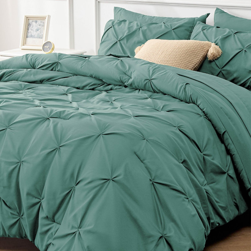 Bedsure Cal King Burgundy Pintuck Bed-in-a-Bag - Grayish Green Pinch Pleat Comforter Set with Sheets, Pillowcases & Shams (Set of 7)