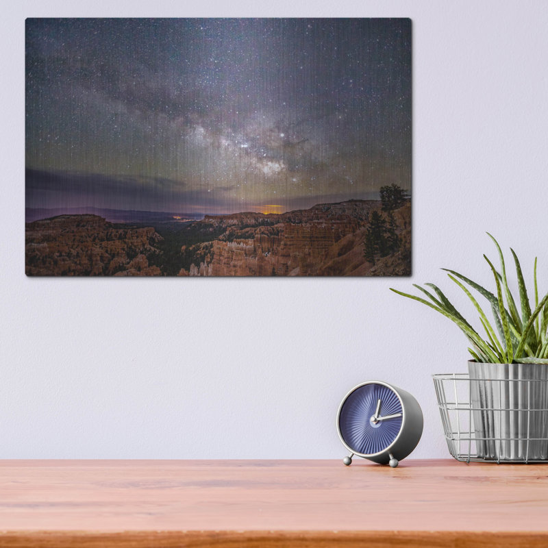 «Milky Way Over Bryce Canyon» par Shawn / Corinne Severn, H 12 po x l 16 po