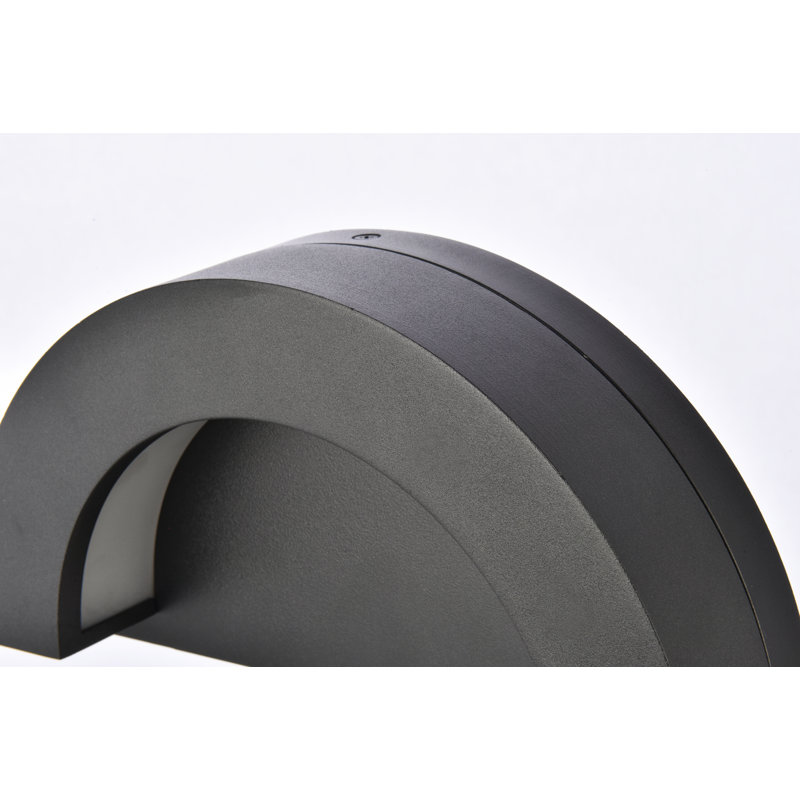 Addilynn Aluminum LED Wall Light, Black