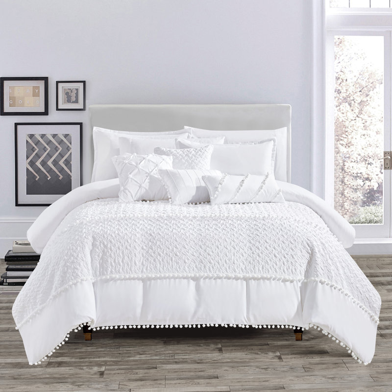 Casual Channel Comforter, Queen Comforter + 6 Additional Pieces