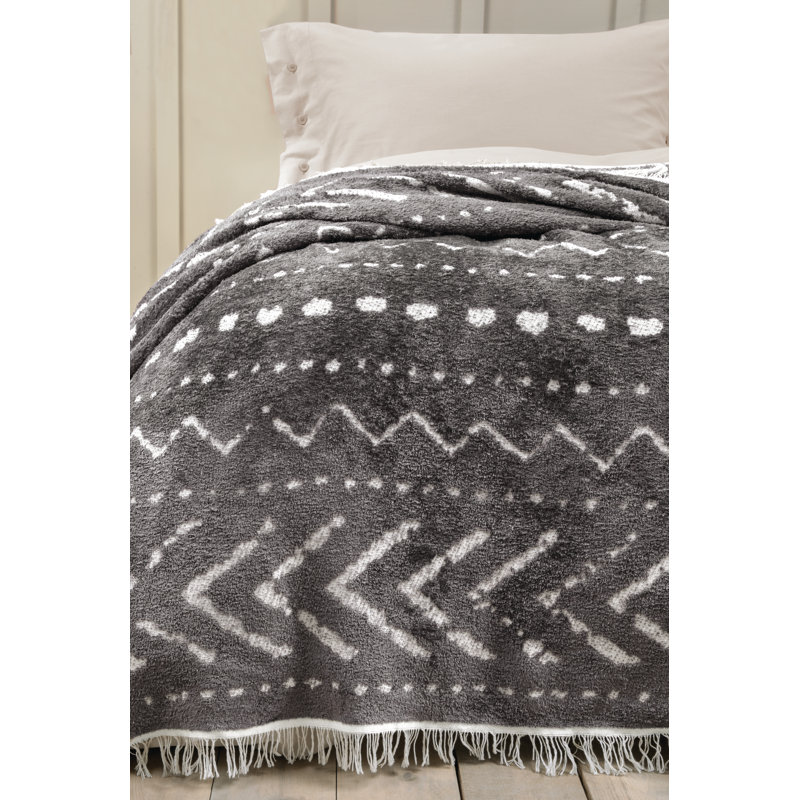 Polyester Jacquard Chevron / Zig Zag Coverlet, Queen Coverlet, Gray