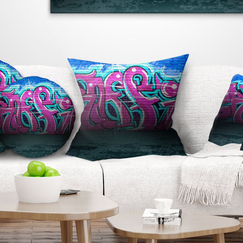 Coussin décoratif imprimé graffiti mauve - Street Art, 18 po x 18 po