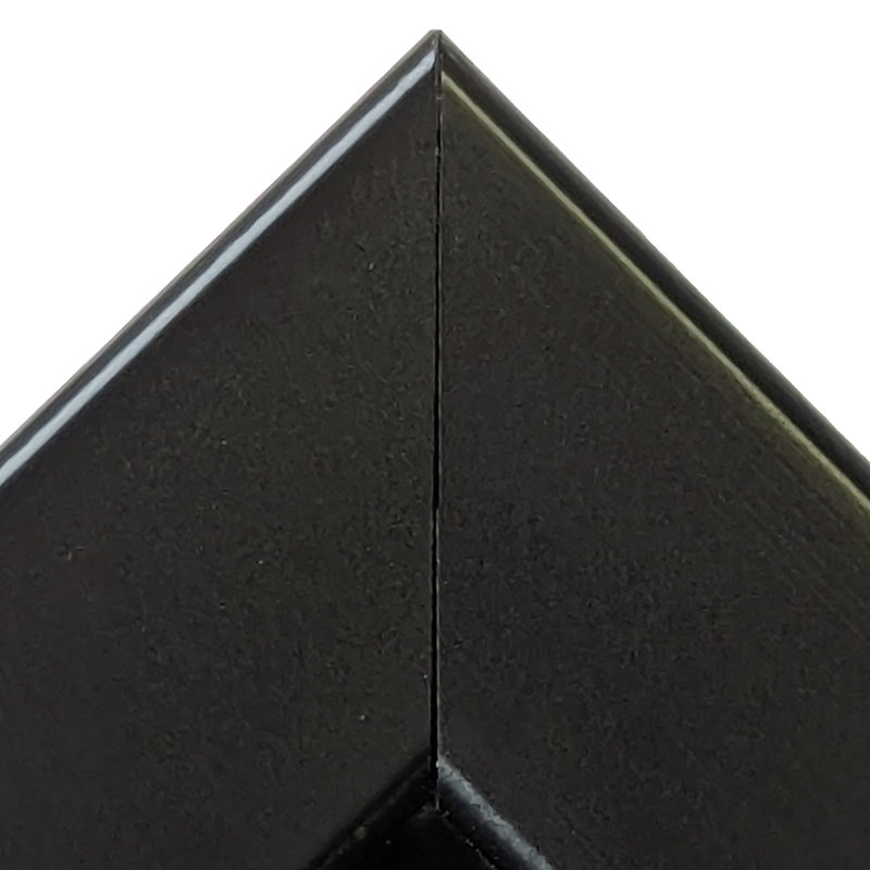 «Neutral Nudes II Sq» par Anne Tavoletti, H 24 po x l 24 po x P 2 po, Cadre flottant noir