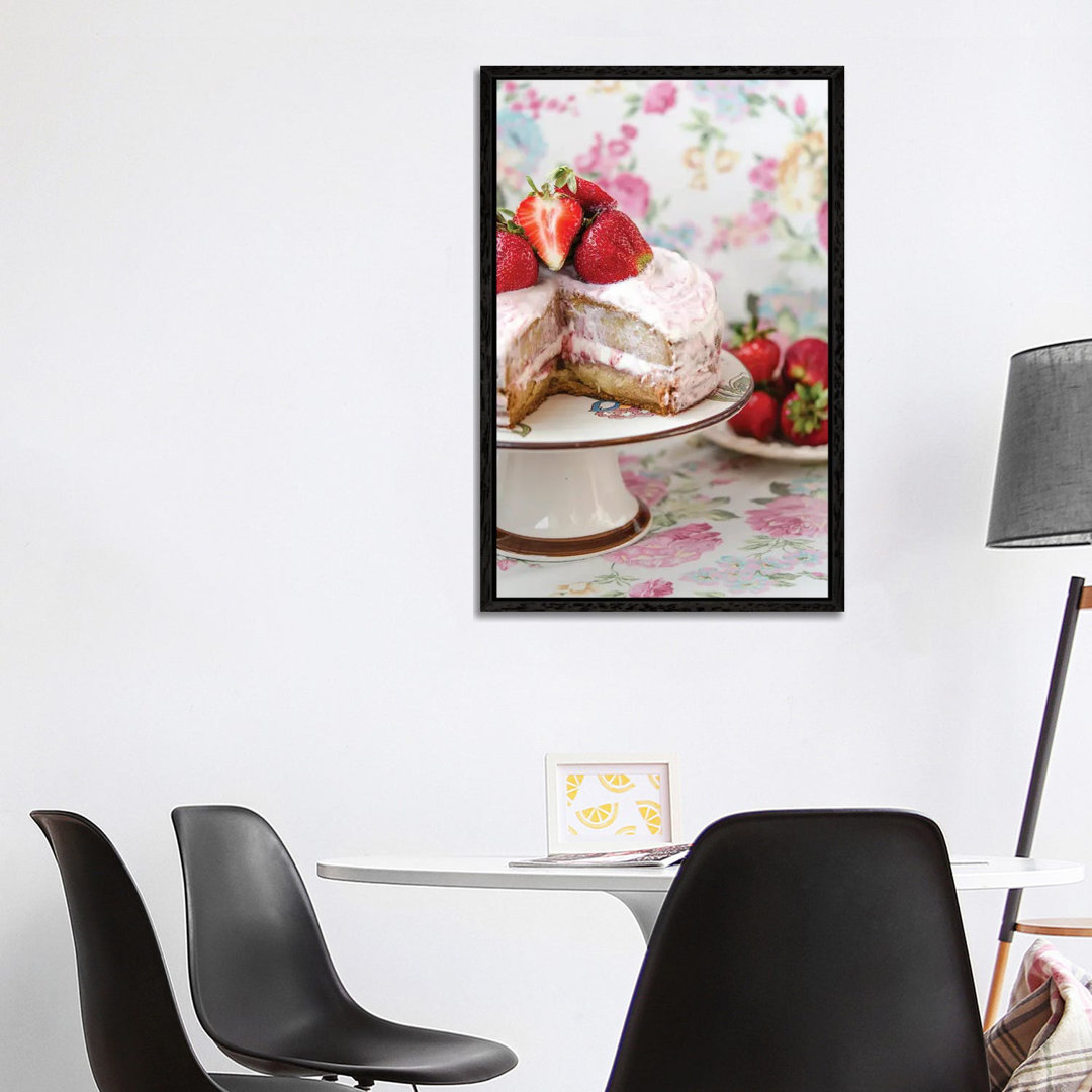 Kuchen mit Sahne und Erdbeeren von Eva_daren - Galerie-umwickelte Leinwand Giclée