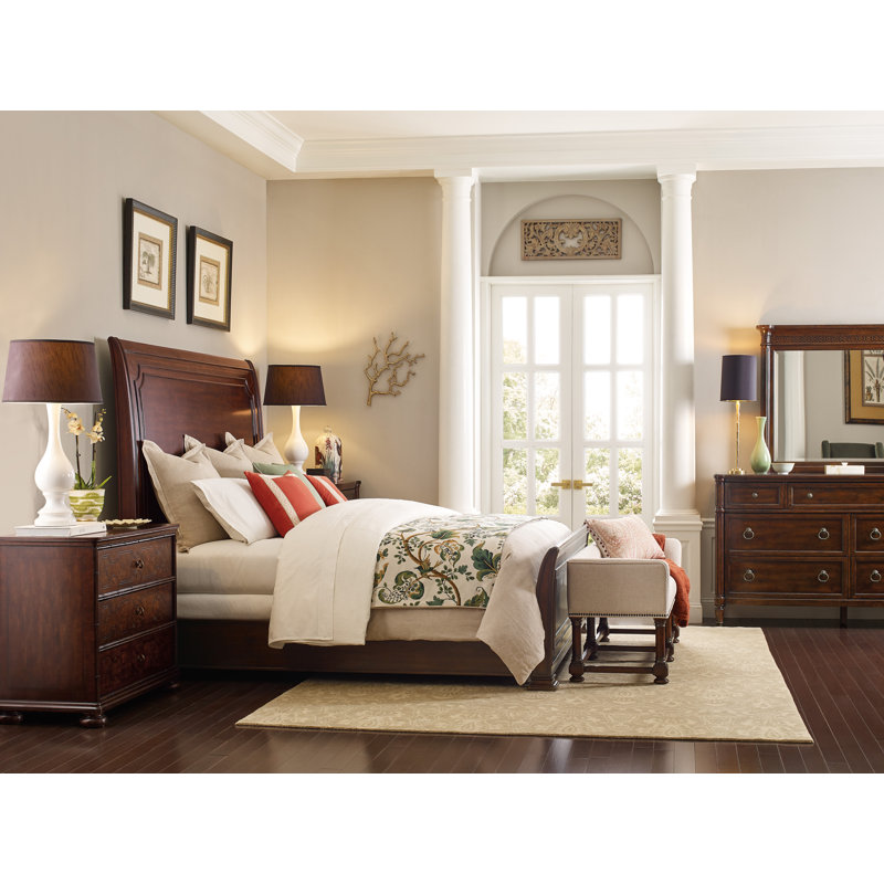Charleston King Brown Wood Sleigh Bed with Headboard