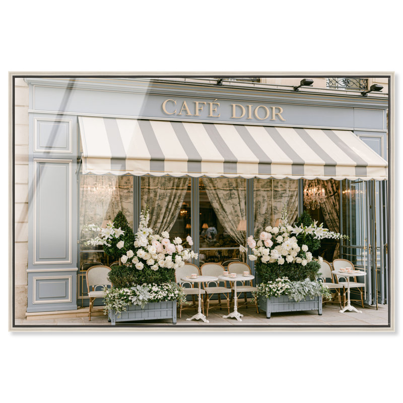 Décoration murale glamour imprimée sur acrylique encadrée Floral Facade III par, H 25 po x l 37 po, Cadre argenté