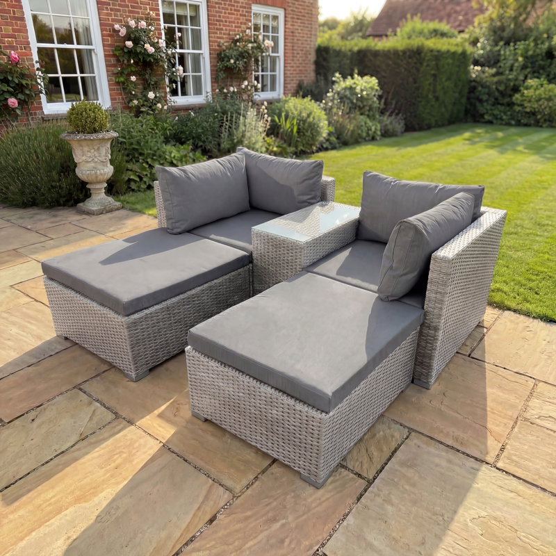 Bastia 5 Piece Outdoor Seating and Table Set, Grey