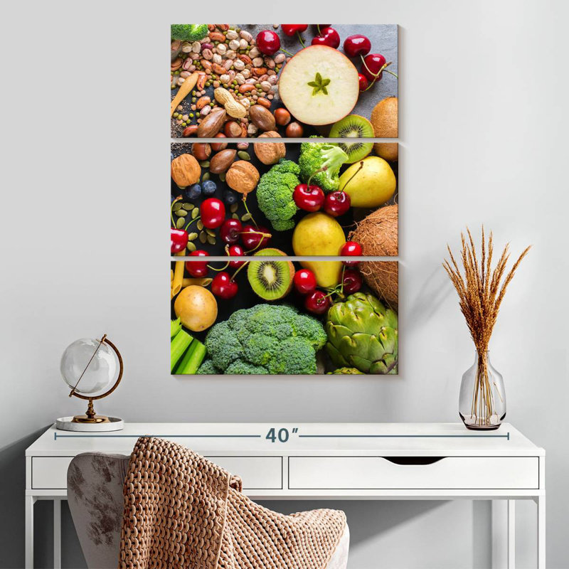 Yarlin Nutrition, 32" H x 20" W