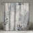 Motif floraux gris