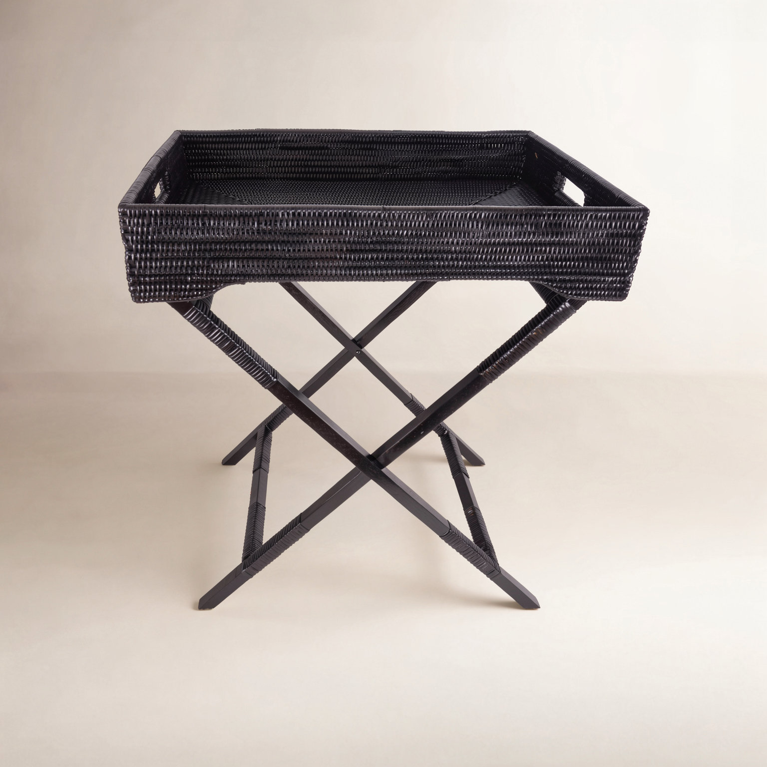 Artifacts Rattan Tray Top End Table, Tudor Black, Without Glass