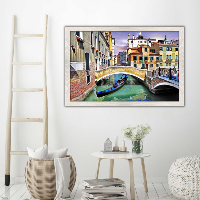 «Venetian Canal», reproduction de photo encadrée, H 21,5 po x l 27,5 po x P 0,75 po, Cadre noir