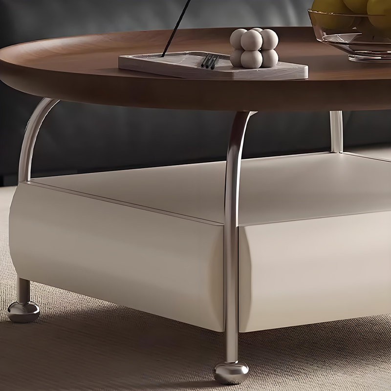 Combinaison de tailles de tables basses de style ancien