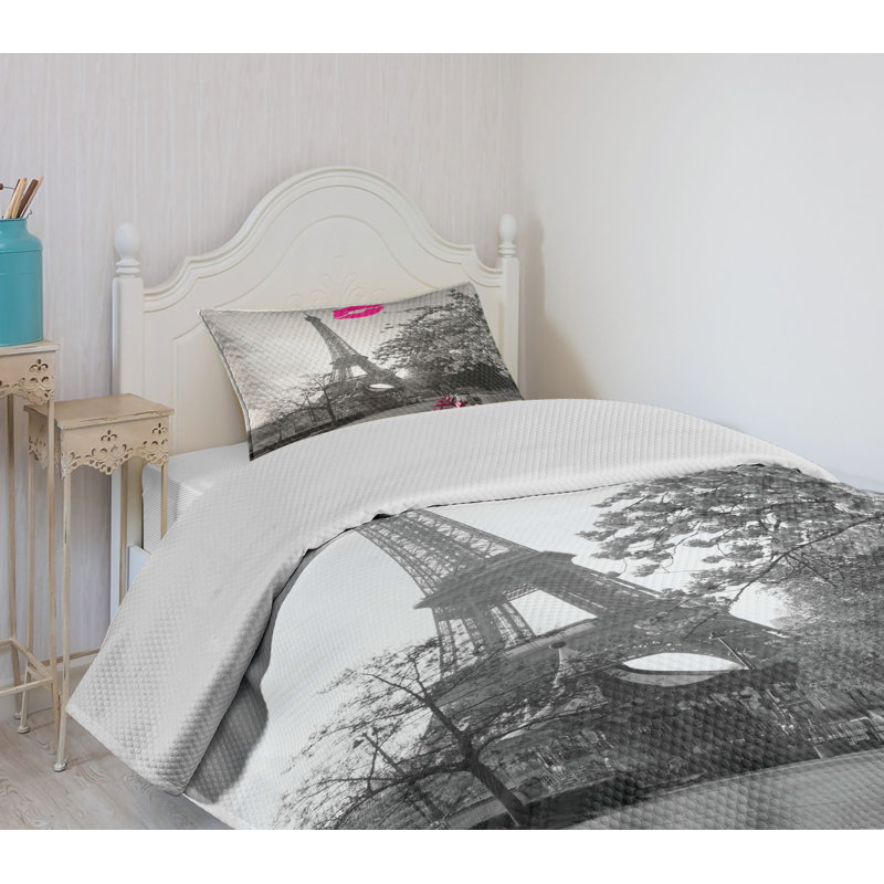 Twin White Quilted Bedspread Set with Paris Design