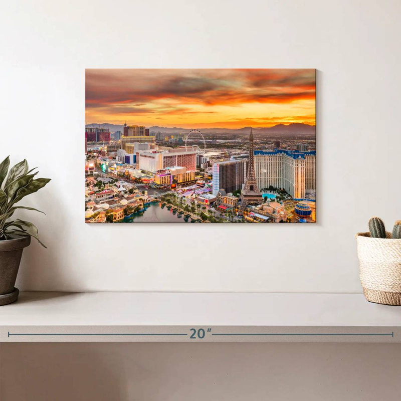 Sireci Las Vegas Skyline, 8" H x 12" W