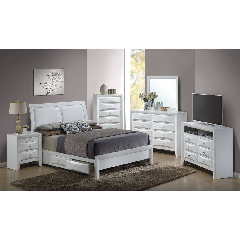 Marilla 47'' W 6 - Drawer Dresser, White