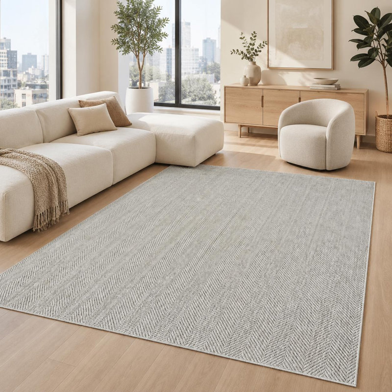 Rug, Large — 6'7" x 9'10"