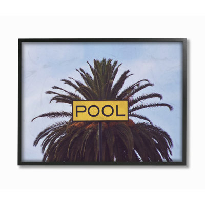 «Vintage Vibes Palm Tree With A Yellow Pool», reproduction d'art graphique sur toile