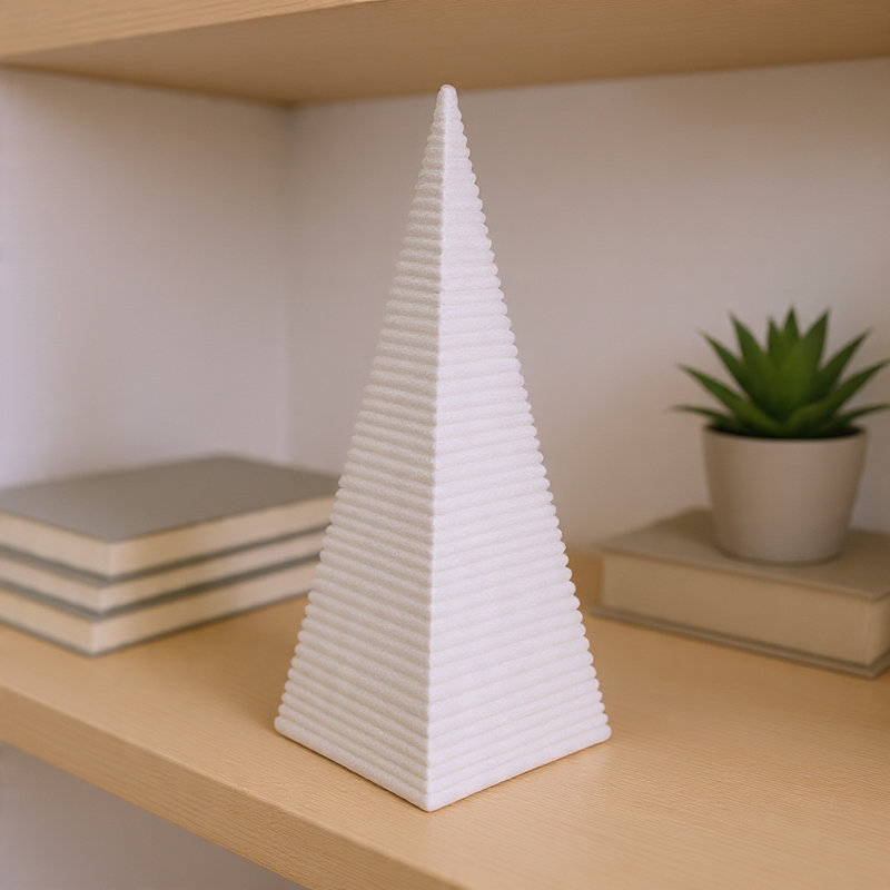 Sculpture pyramide décorative Fuji