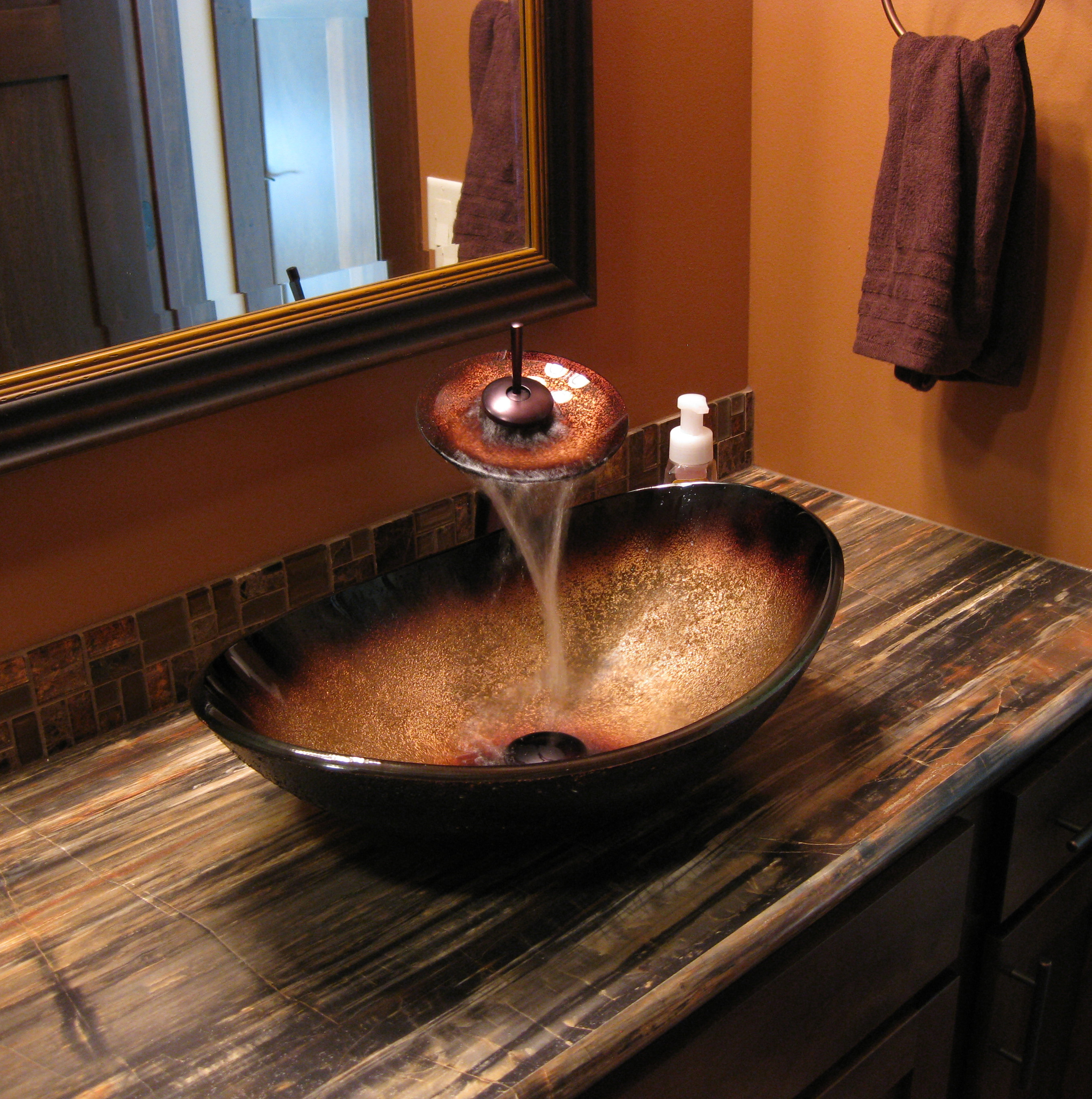 Novatto 14.5'' Copper;Black Tempered Glass Oval Vessel Bathroom Sink