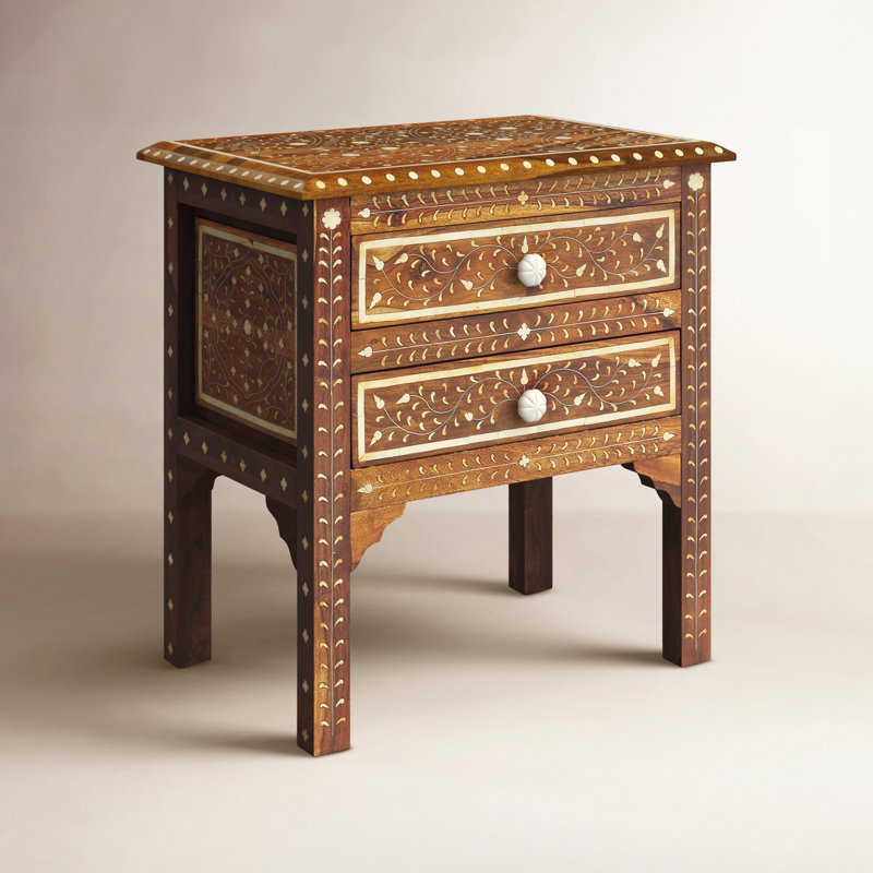 Erik Accent Chest