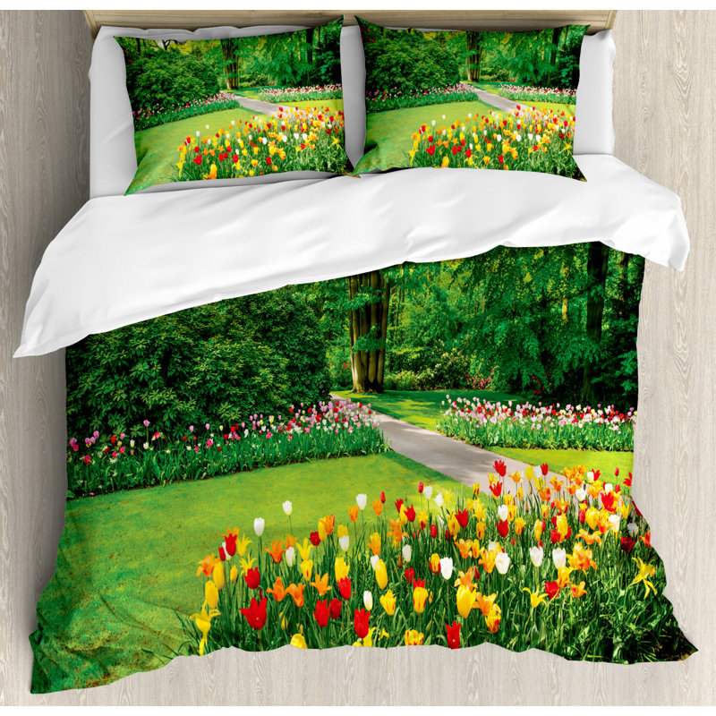 Cottage Americana Polyester Floral Duvet Cover, Queen Duvet Cover + 2 Pillow Shams, Tulip Flowers And Trees
