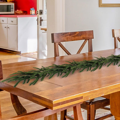 Guirlande 6 pi Real Touch Norfolk | Verdure réaliste | Utilisation intérieure / extérieure | Décorations de Noël et des Fêtes | Parfait pour les manteaux, les rampes et les portes | 2 pièces