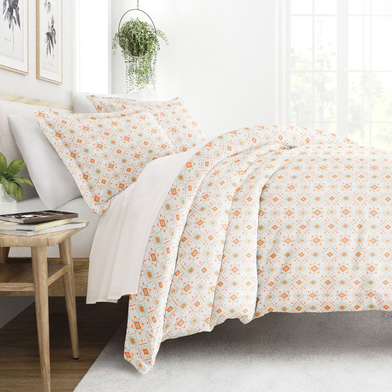 Coral Geometric Microfiber King Duvet Cover Set with Shams