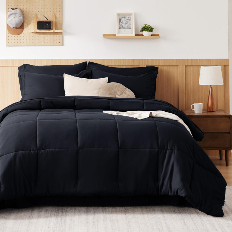 Bedsure Quilted Design Comforter Set, Black, Queen Comforter + 6 Additional Pieces