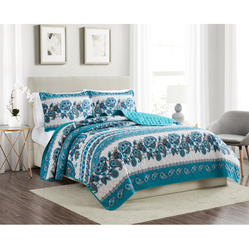 Sateen Floral Quilt, King Quilt + 2 King Shams