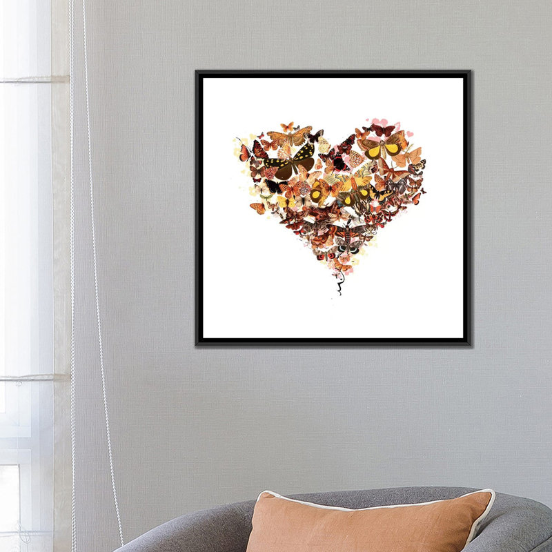«Butterfly Heart», impression sur toile tendue, H 26 po x l 26 po x P 1,5 po, Toile avec cadre noir, Pas de tapis