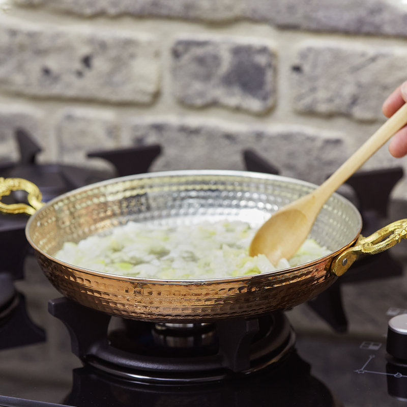 Casserole en cuivre martelé authentique
