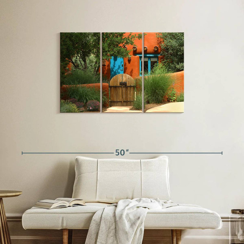 Lilie Pueblo Style Home, H 24 po x l 38 po