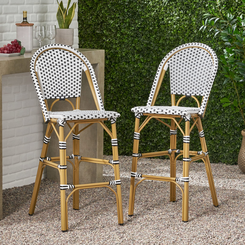 Guirlande de jardin française blanche et noire de 75 cm (29,5 po), cadre en aluminium au fini rouille, style rustique.