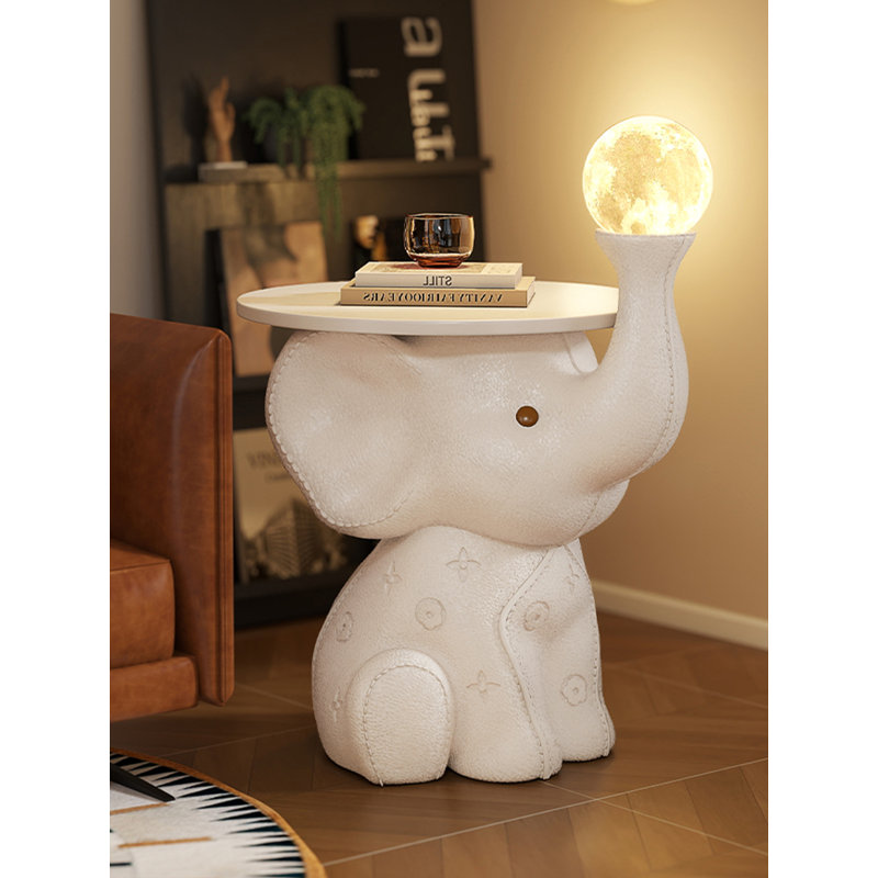 Décoration créative bébé éléphant en résine avec plateau lampe de plancher, Blanc