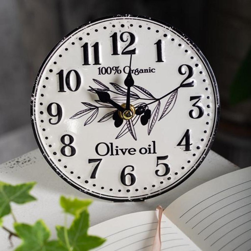 Horloge de table, huile d'olive