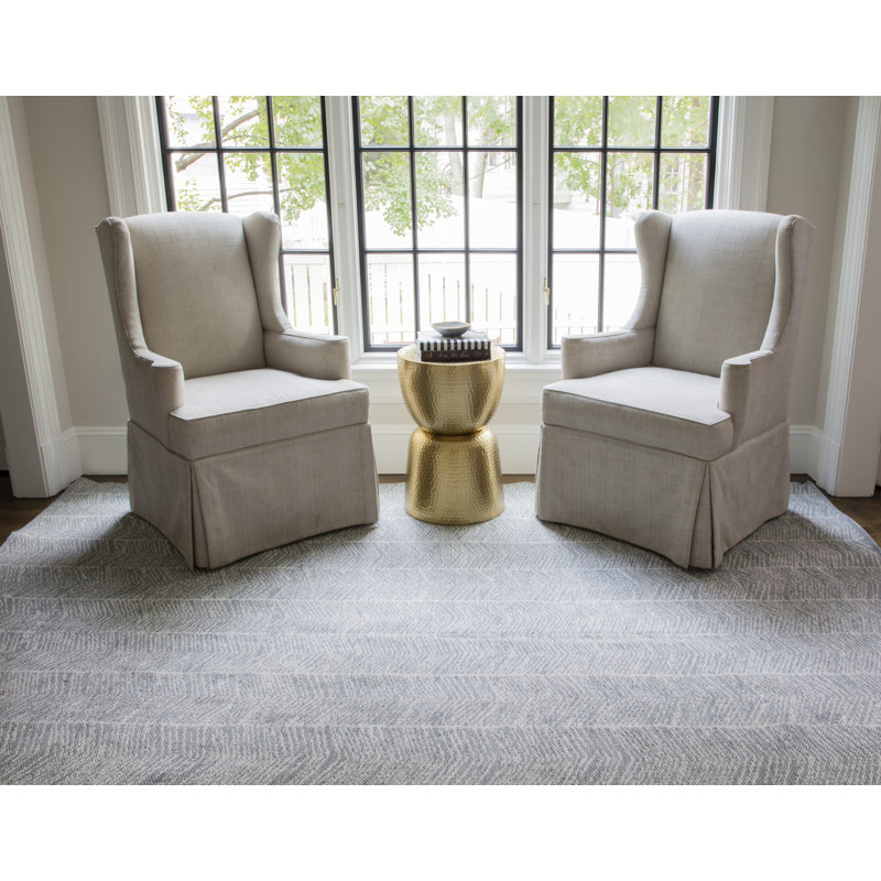 Easton Geometric Area Rug in Gray, Rectangle 2' x 3'