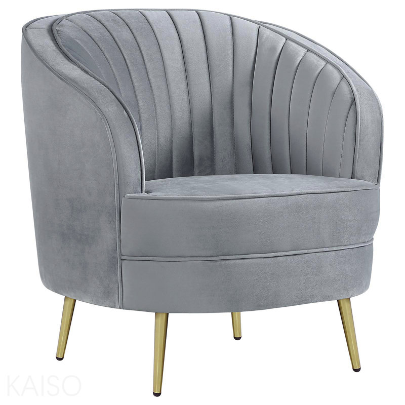Chaise capitonnée grise et dorée
