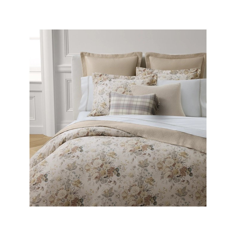 Gwynne Cream King Comforter Set, King Comforter + 2 King Pillowcases
