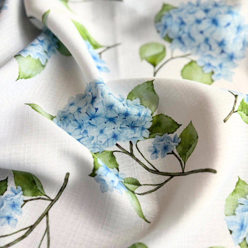 Farrand Nantucket Hydrangea Garden Tablecloth, 60" x 120" Rectangle