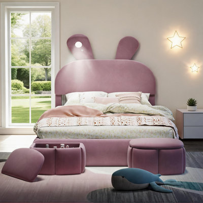 Lit plateforme tapissier pleine grandeur ludique avec tête de lit en forme d'oreille et lumière DEL intégrée, finition rose
