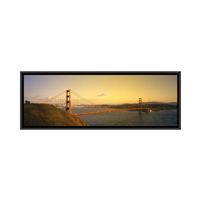 «Golden Gate Bridge, San Francisco, California» par Panoramic Images - Impression sur toile tendue sur châssis, Cadre noir