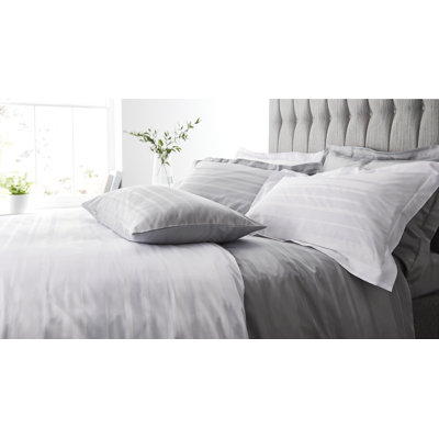 Hotel Stripe 300 Thread Count Fitted Sheet