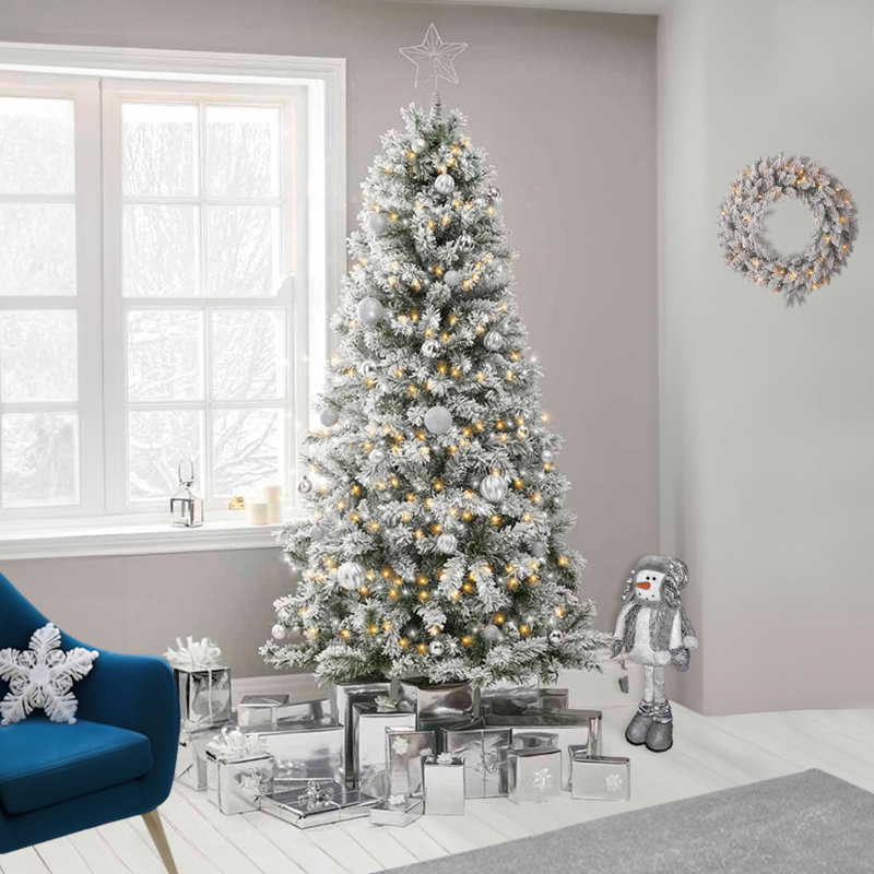 Anastaisha 6.99' H Artificial Christmas Tree